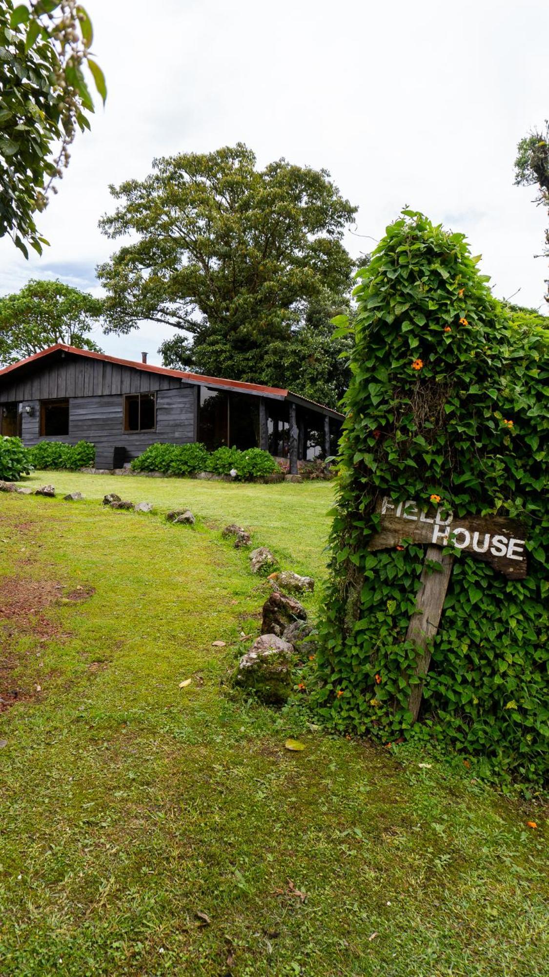 Poas Volcano Lodge Vara Blanca  Luaran gambar