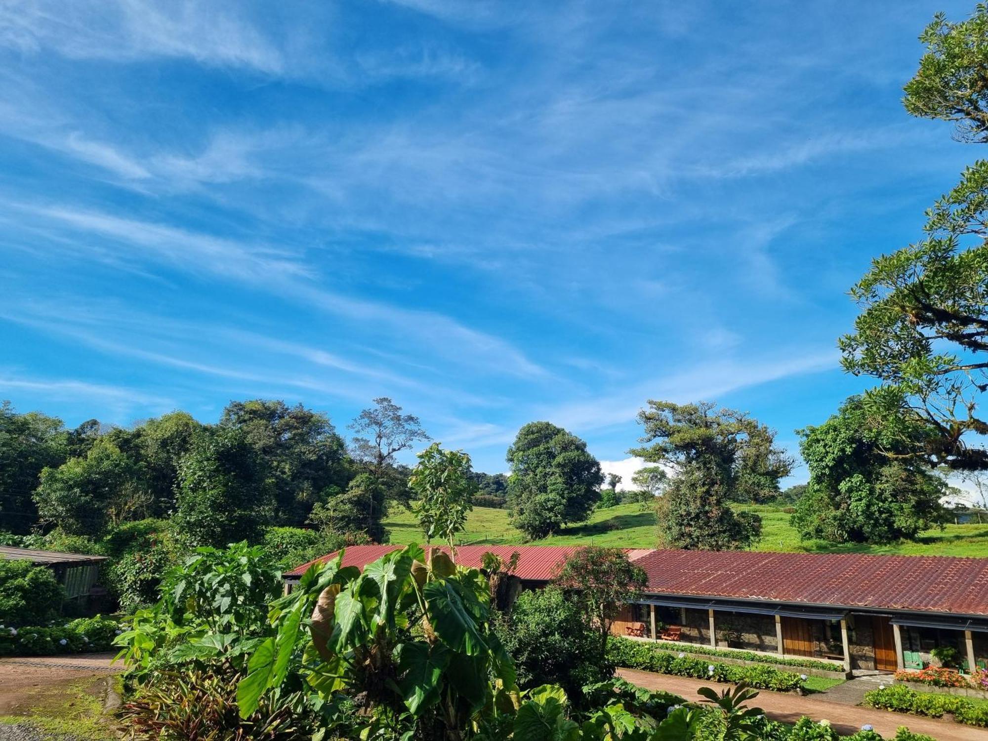 Poas Volcano Lodge Vara Blanca  Luaran gambar