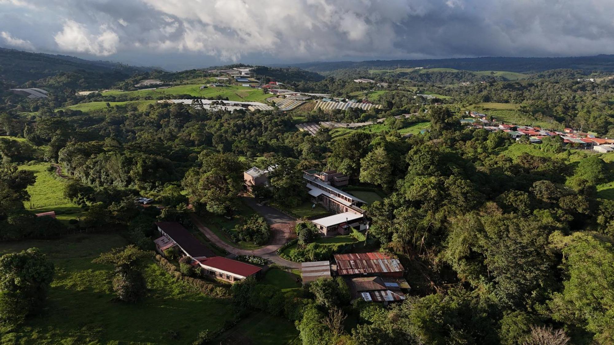 Poas Volcano Lodge Vara Blanca  Luaran gambar