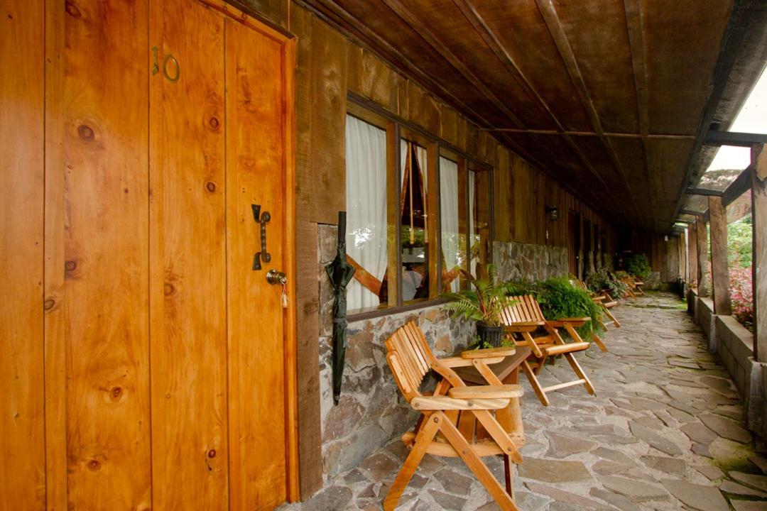 Poas Volcano Lodge Vara Blanca  Luaran gambar
